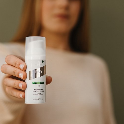 DSD De Luxe Miracle Skin Control Cream №007 - Крем от зуда, шелушения, сухости, гиперкератоза кожи головы 